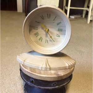 foreside daisy tabletop clock